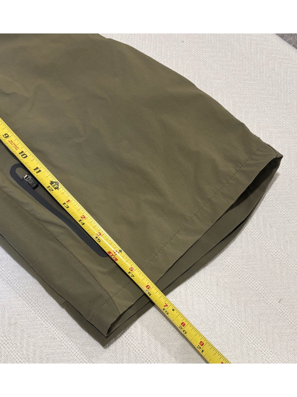 🔴REI Olive Green Zip-Pocket Bermuda Shorts - Picture 10 of 11